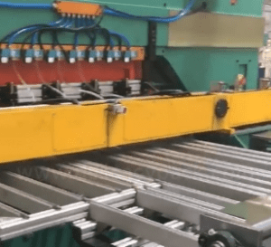 Sheet feed press for round end making